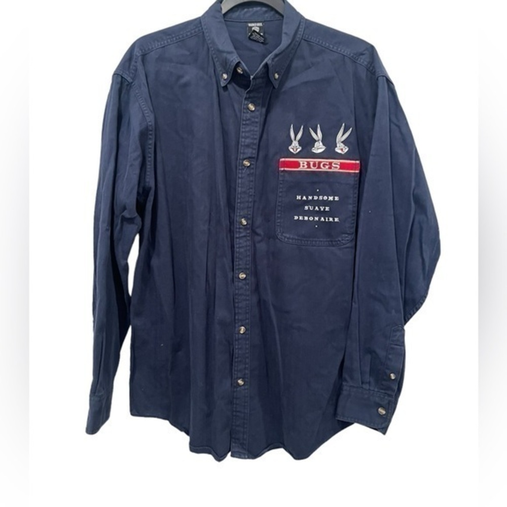 VTG Warner Bros Studio 1996 Bugs Bunny Men’s Button Down Shirt Size Medium Blue‎